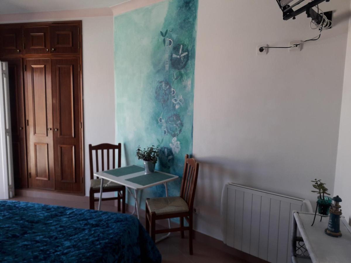 Sagres Sunny Room With Private Bathroom 300M From The Beach Buitenkant foto