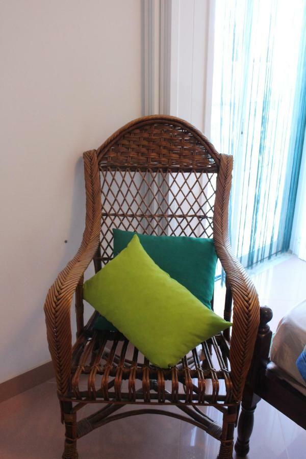 Sagres Sunny Room With Private Bathroom 300M From The Beach Buitenkant foto