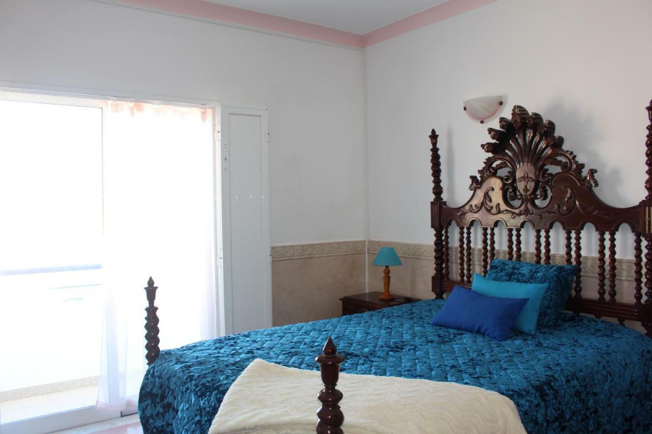 Sagres Sunny Room With Private Bathroom 300M From The Beach Buitenkant foto